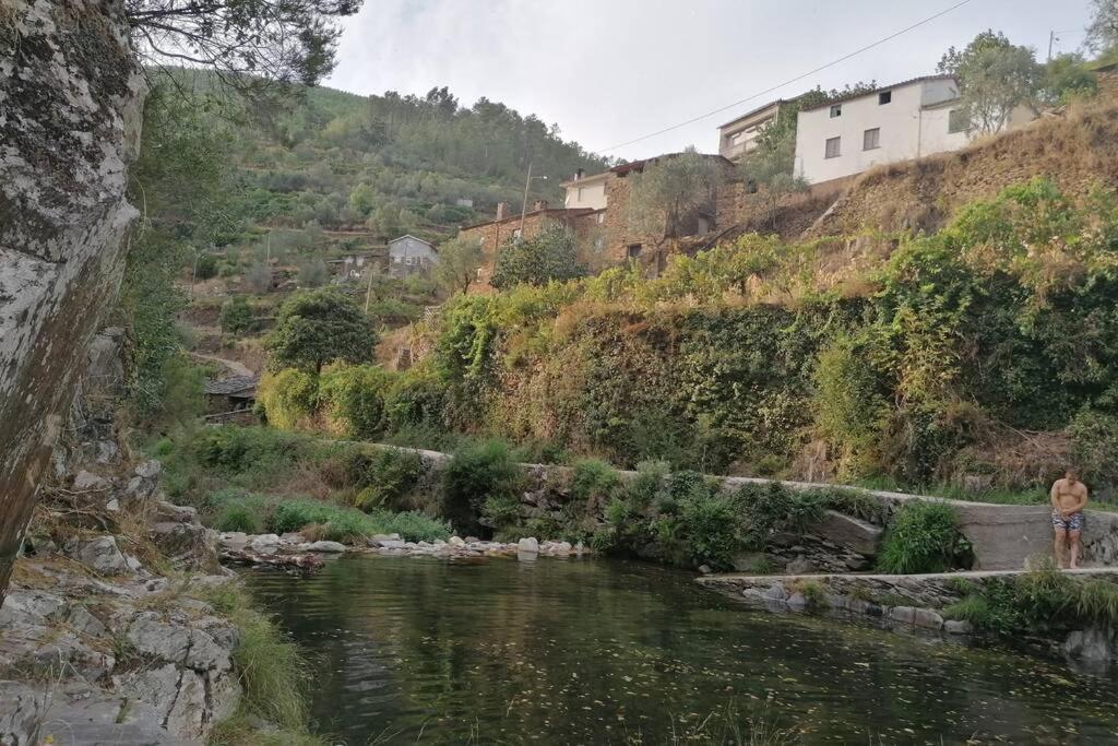 Casa Do Avo Alvaro - Refugio Do Rei Casal do Rei  Bagian luar foto